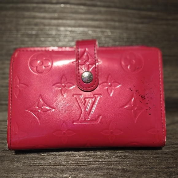 Louis Vuitton Handbags - Louis Vuitton Vernis French Purse Wallet Rose Pop